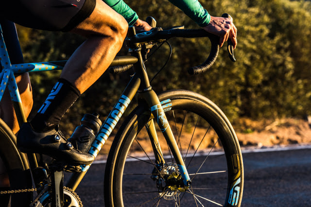 New Carbon Road Disc Fork from Enve