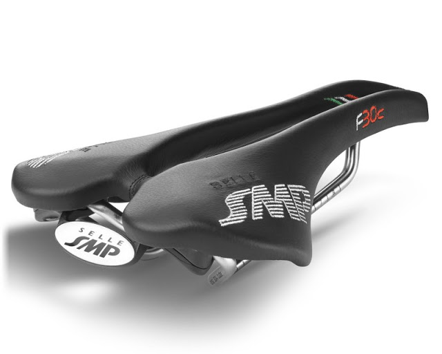 Discover the New Ergonomic Design of F30 Compact Version Selle SMP Saddle