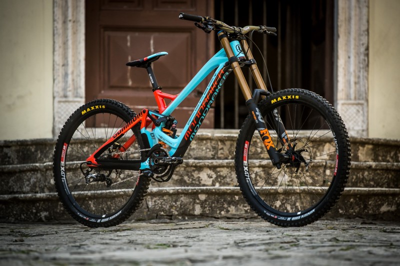 2019 Mondraker Summum Carbon Downhill Bike | BikeToday.news