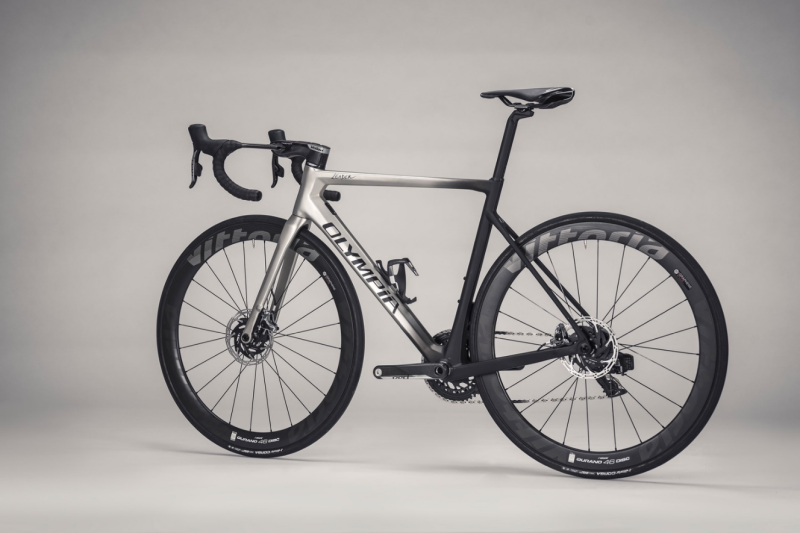 Leader, the Superlight Bike for Those  Who’d Rather not Slipstream