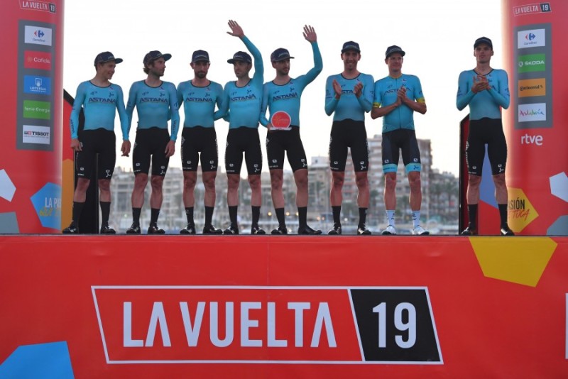 Vuelta a España. Astana Wins Opening Team Time Trial