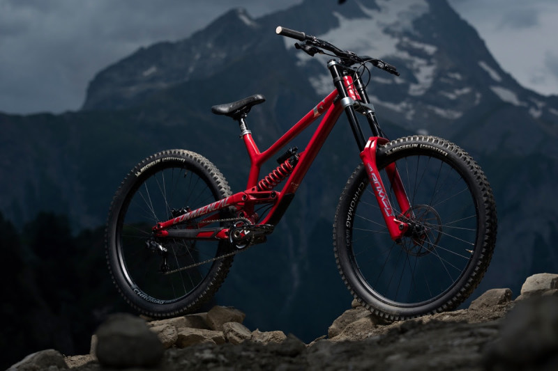 New Commencal Furious - The Calm Before the Storm