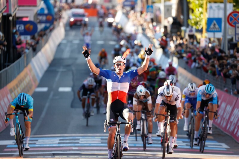 Arnaud Démare Wins Again in Giro d'Italia