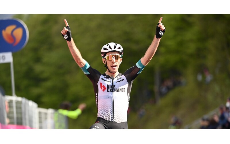 Simon Yates has Won Giro d’Italia Stage 19. Bernal Retains the Maglia Rosa