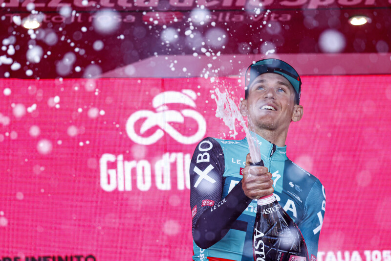 Phenomenal Lennard Kämna Wins Giro Etna Stage from the Break