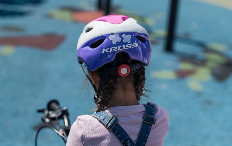 Article by Kross: Bicycle Seat - When to Start Taking Your Child on Shared Bike Rides?