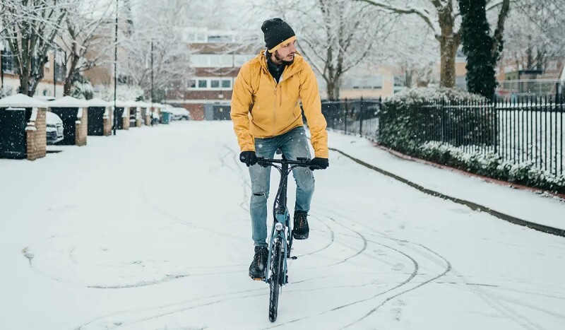 Article By Fiido: How To Ride An E-bike More Safely In Winter