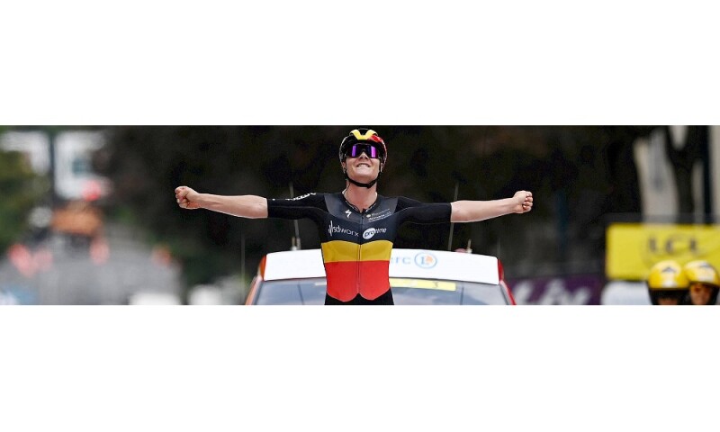 Bang start for Team SD Worx in the Tour de France Femmes; Lotte Kopecky grabs stage, yellow, green