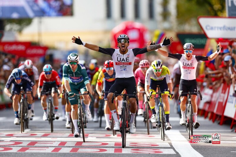Molano King of the sprint in Vuelta showdown