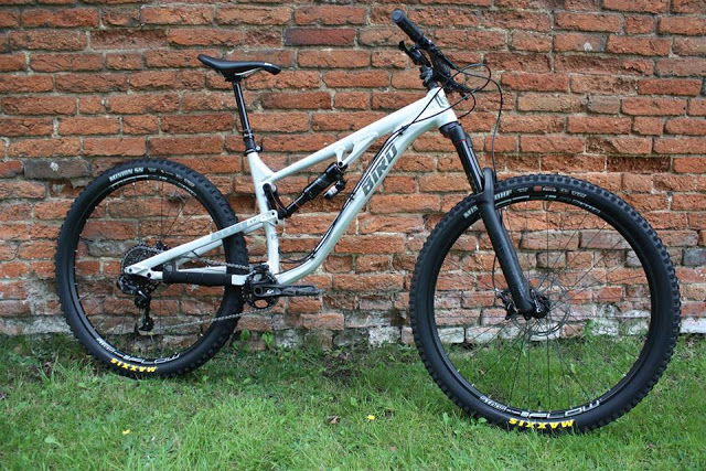 Bird Cycleworks announced their New Aeris AM9 MTB Bike